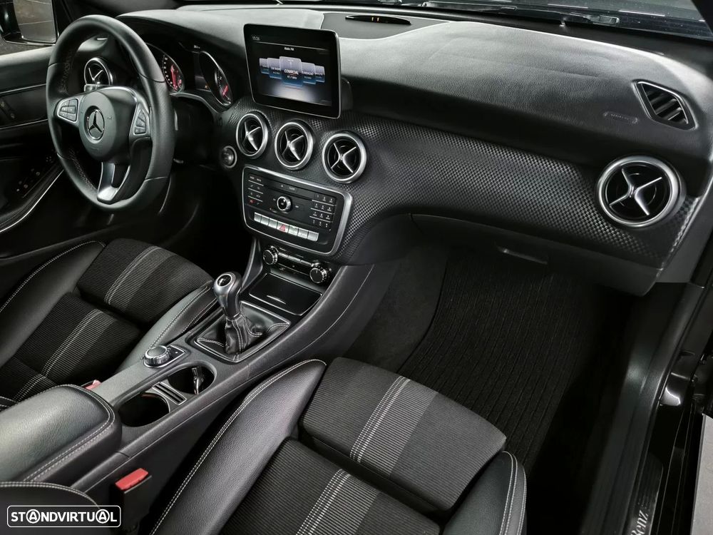 Mercedes-Benz A 180 d Urban - 23