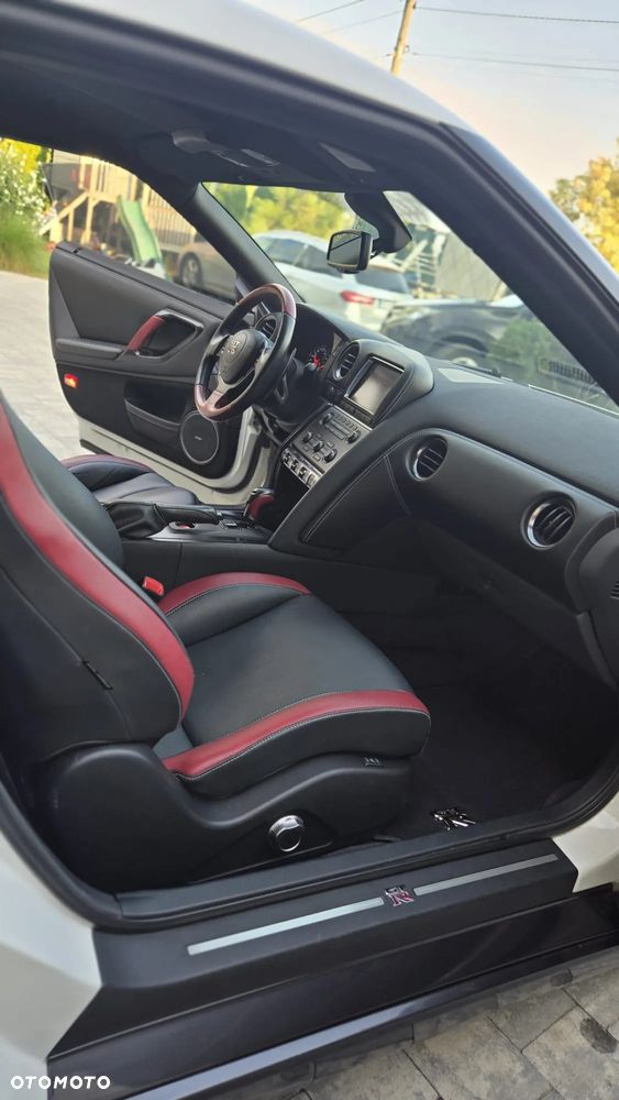 Nissan GT-R Black Edition - 18