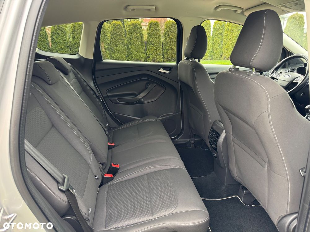 Ford Kuga 1.5 TDCi FWD Titanium - 18