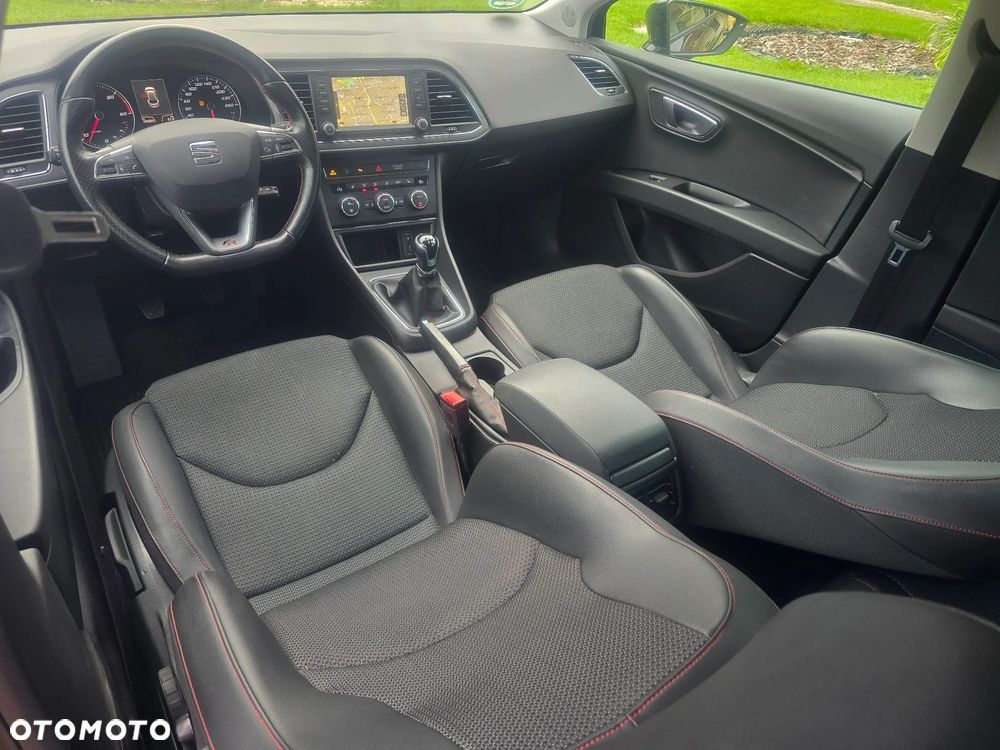 Seat Leon 2.0 TDI FR Black S&S - 28