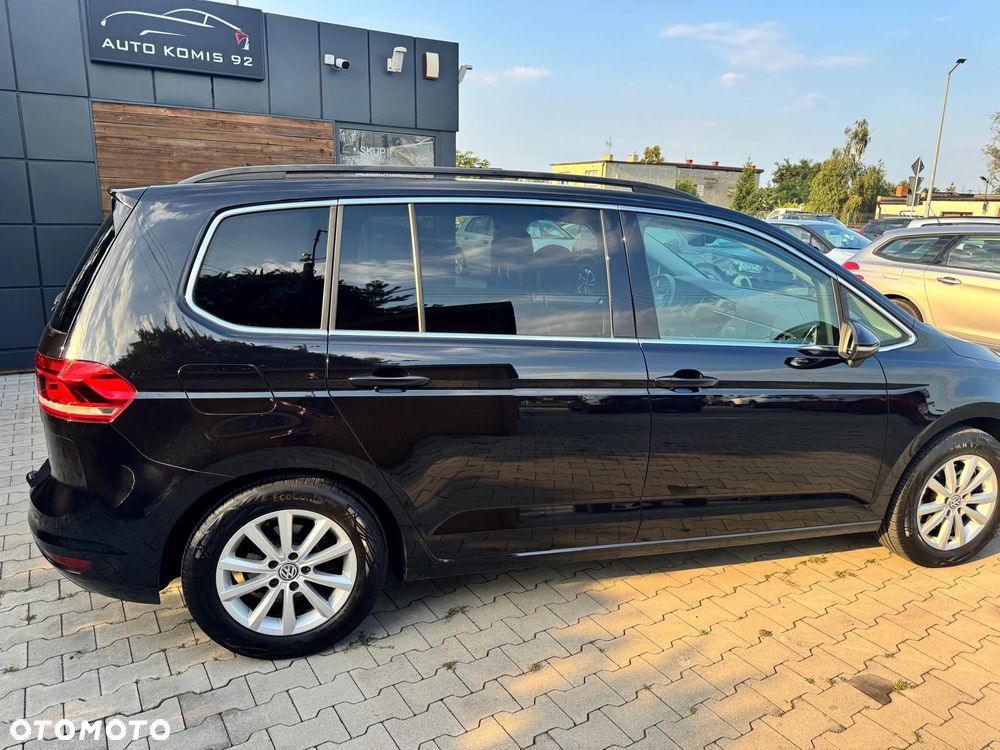 Volkswagen Touran - 9