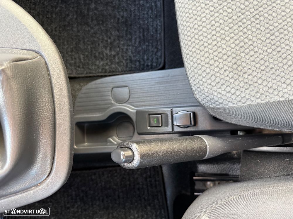 Renault KANGOO 1.5 DCI GPS - 30