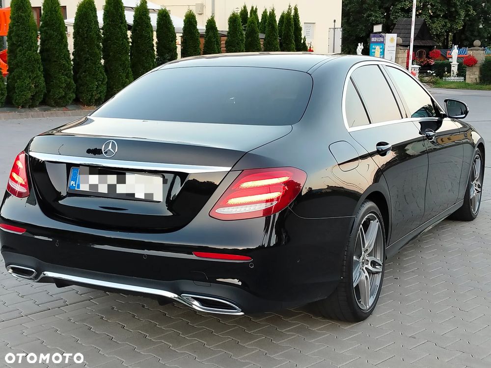Mercedes-Benz Klasa E 220 d 4-Matic Business Edition 9G-TRONIC - 35