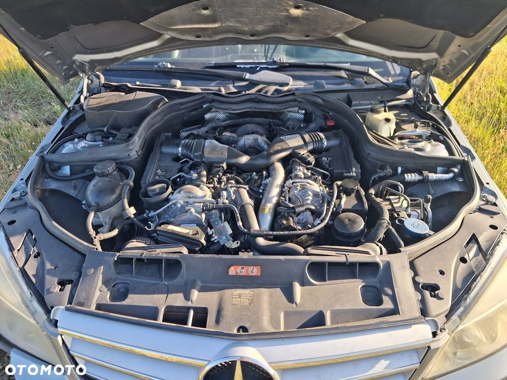 Mercedes-Benz Klasa C 350 CDI DPF 7G-TRONIC BlueEFFICIENCY Elegance - 14
