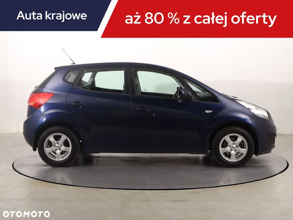 Kia Venga - 8