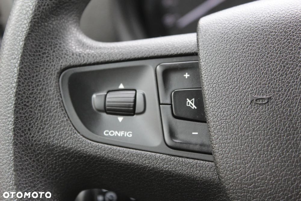 Opel Vivaro - 19