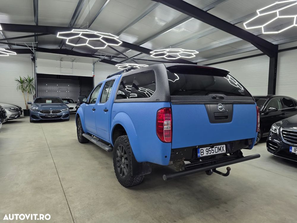 Nissan Navara 2.5 dCi DPF 4X4 Double Cab LE - 6