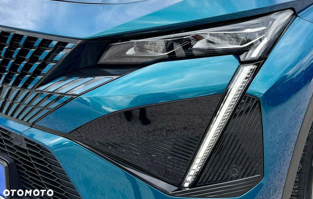 Peugeot 408 1.6 Plug-In Hybrid 225 GT EAT8 - 17