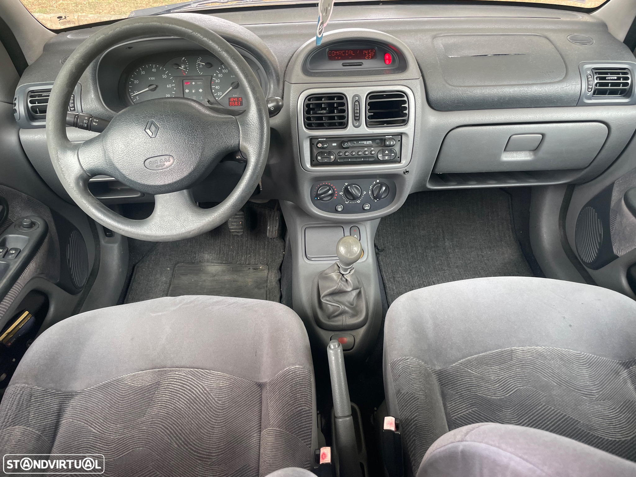 Renault Clio 1.9 D RXE - 10
