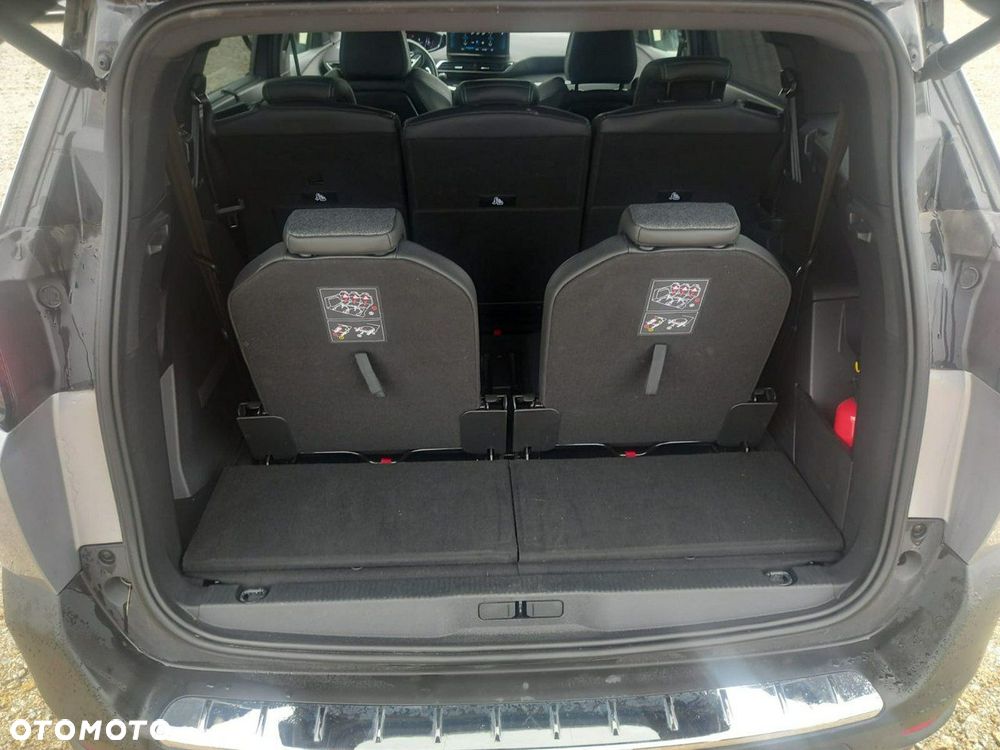 Peugeot 5008 - 11