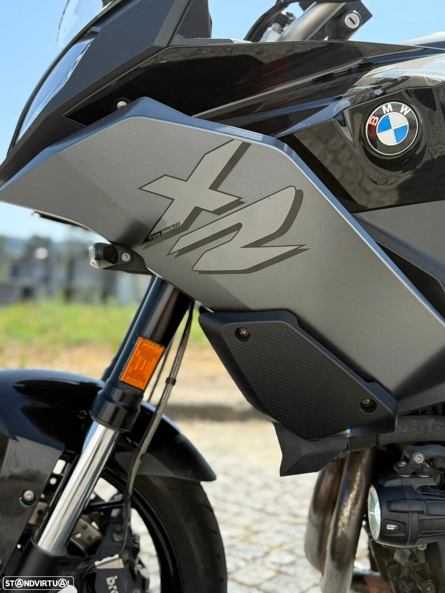 BMW F 900 XR 35 KW - TripleBlack - 1