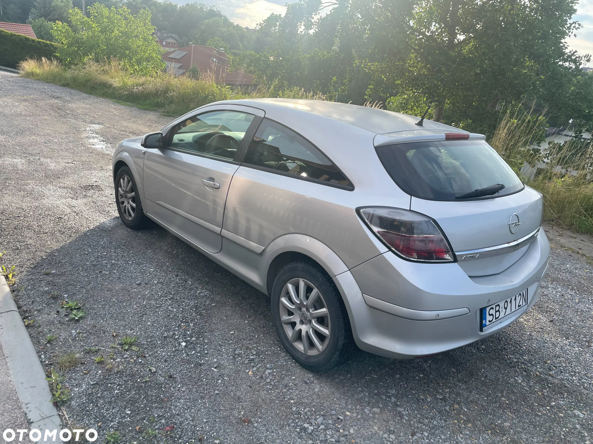 Opel Astra III GTC 1.6 Enjoy - 3