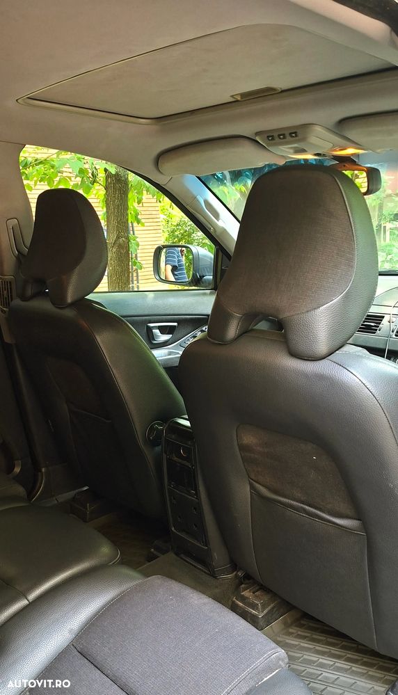 Volvo XC 90 D5 Momentum - 3