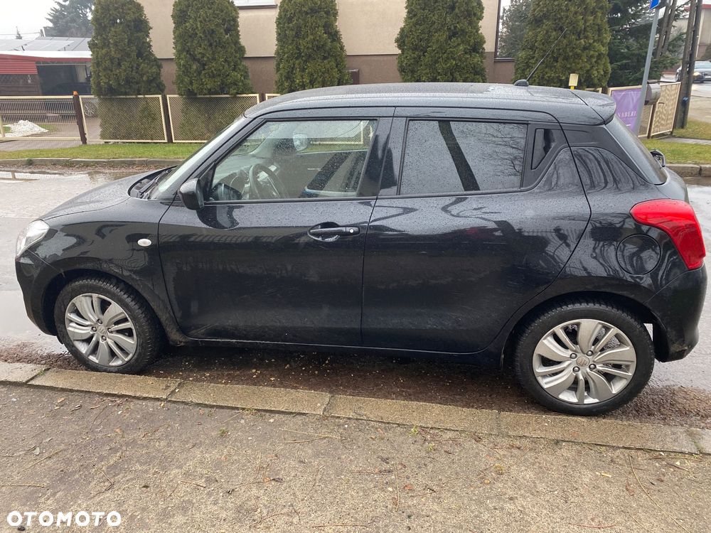 Suzuki Swift 1.2 Premium Plus - 1