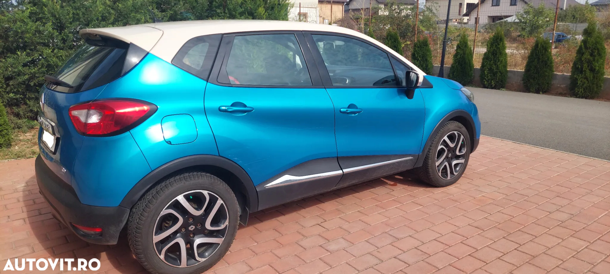 Renault Captur - 4