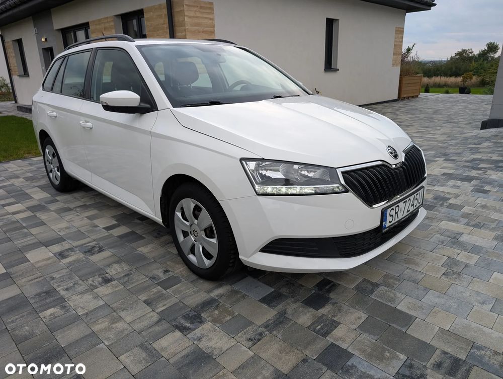 Skoda Fabia 1.0 Active - 10