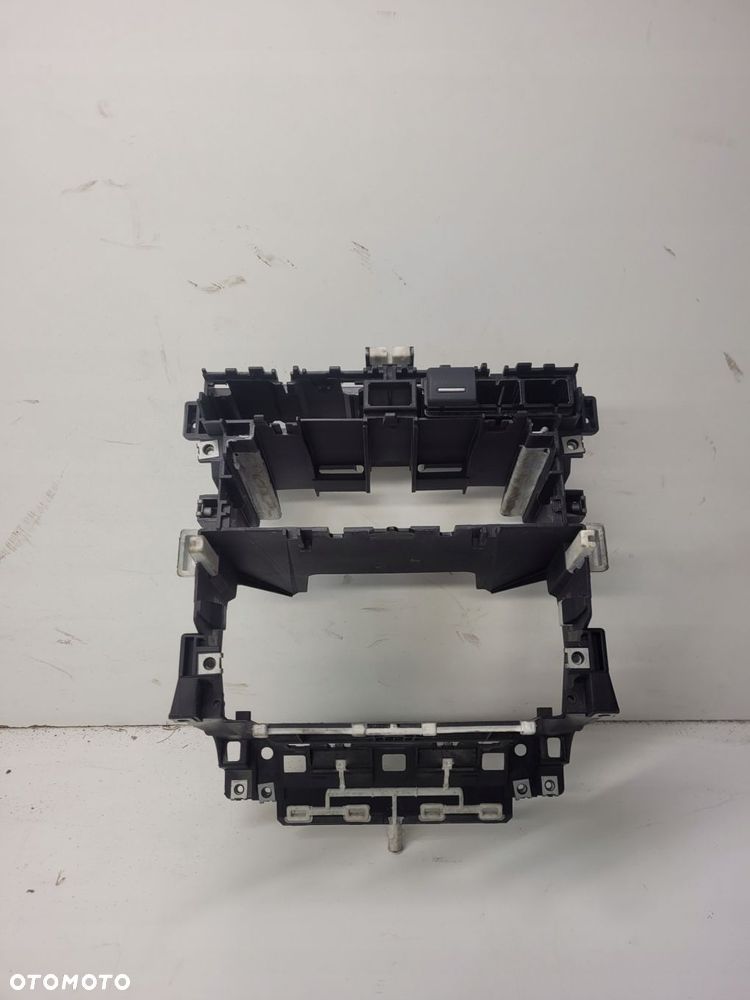 KOSZ 1 DIN AUDI A3 8P LIFT ORYGINAŁ 8P0858005B - 1