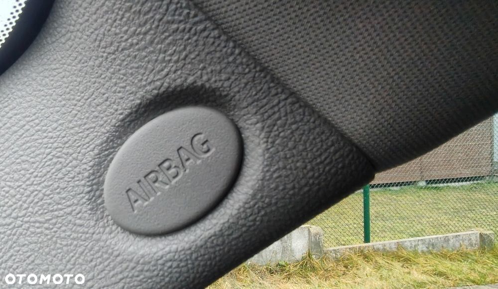 Chevrolet HHR 2.4 LT - 25