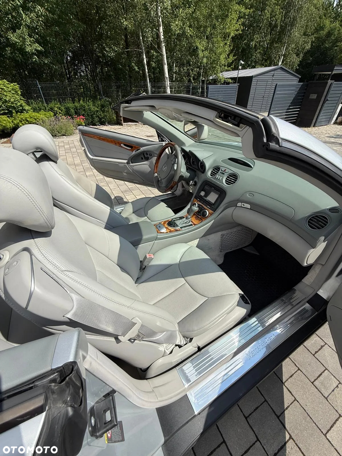 Mercedes-Benz SL - 11