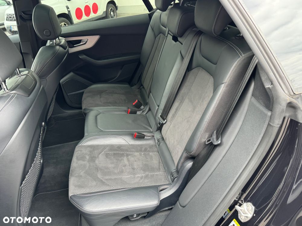 Audi SQ8 - 13