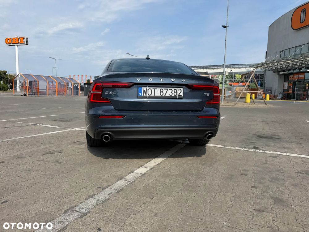 Volvo S60 T5 Momentum Pro - 11