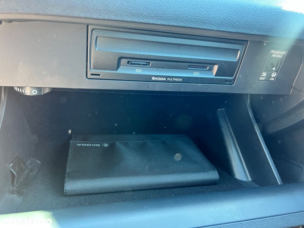 Skoda Octavia 1.6 TDI DSG Premium Edition - 9