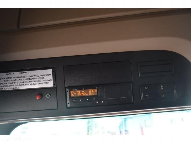 Mercedes-Benz Actros - 32