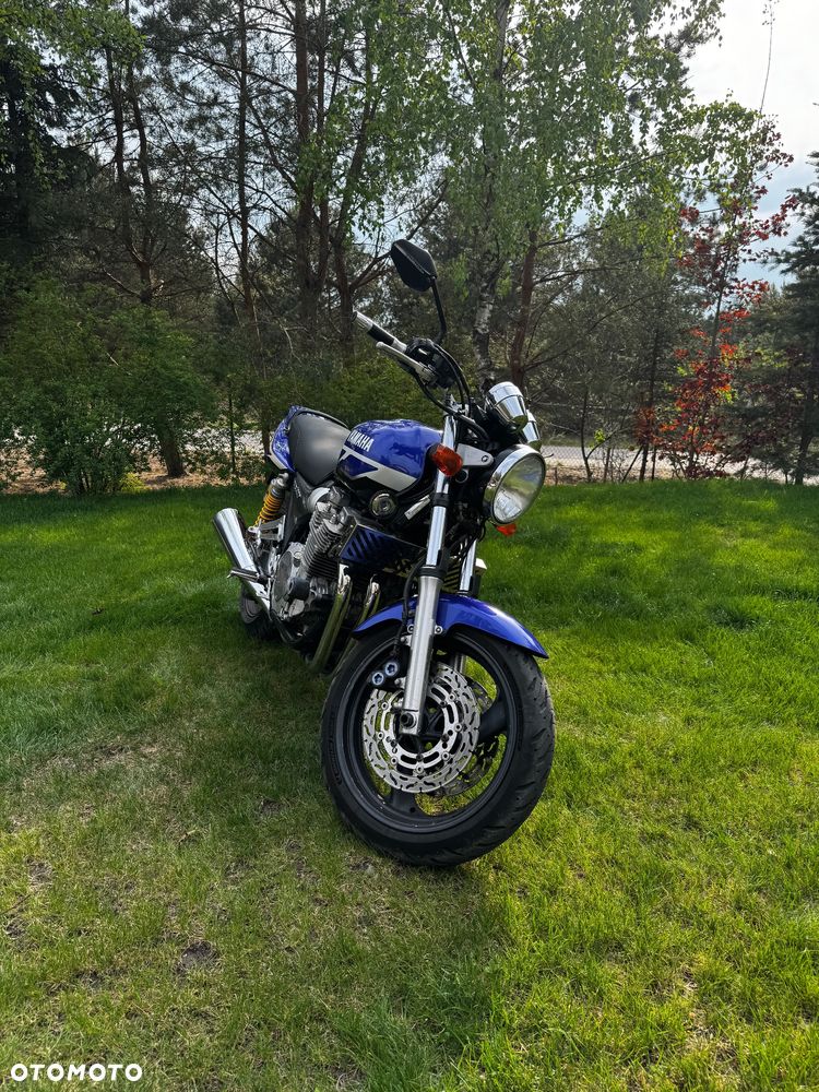 Yamaha XJR - 2
