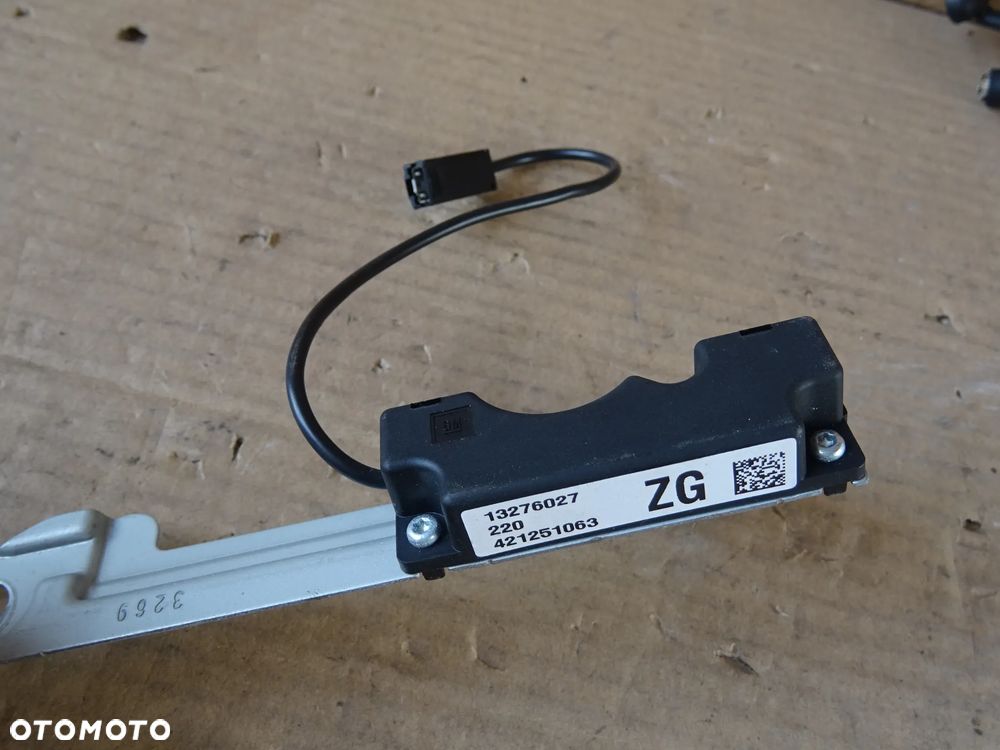 ANTENA DACHOWA PŁETWA REKIN OPEL INSIGNIA RADIO NAVI 600 DVD 800 900 - 15