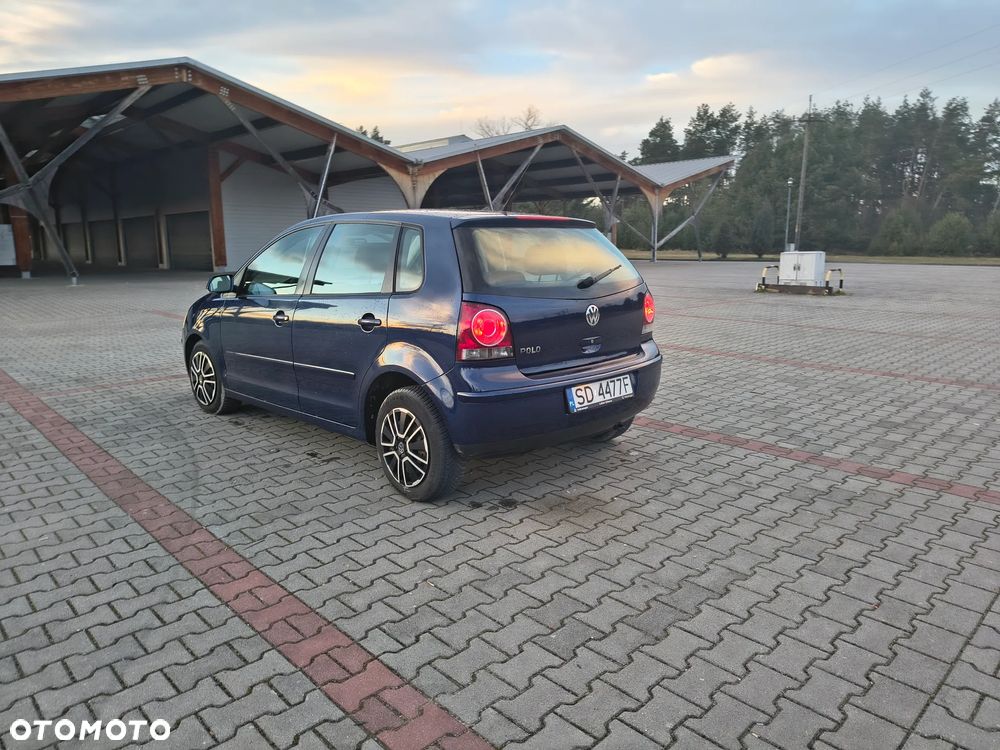 Volkswagen Polo 1.4 16V Trendline - 10