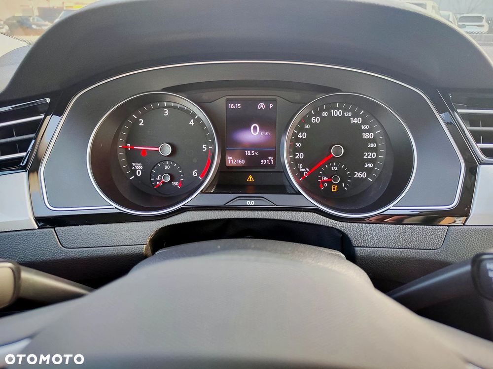 Volkswagen Passat Variant 2.0 TDI EVO Business DSG - 4