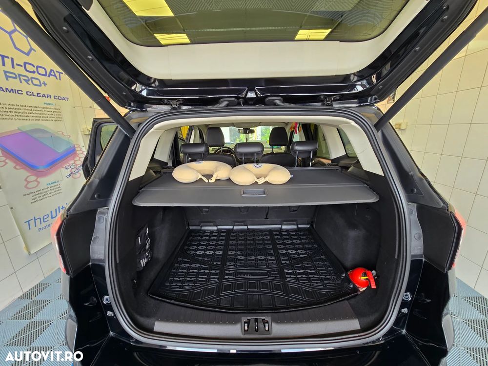 Ford Kuga 2.0 TDCi 4WD Powershift Vignale - 10