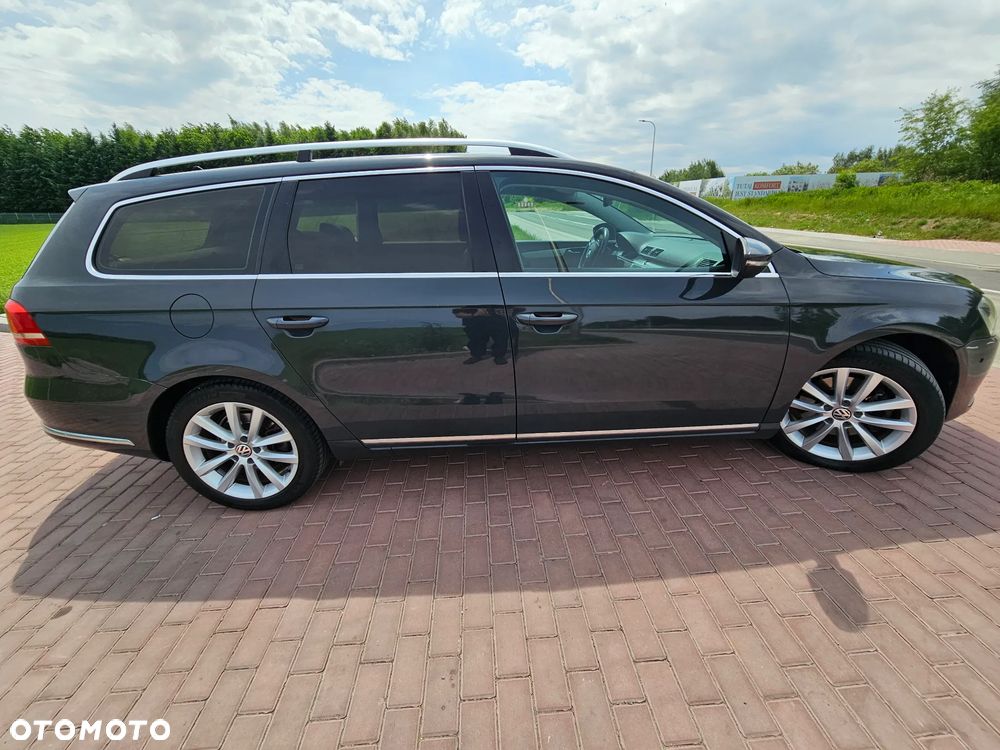 Volkswagen Passat 2.0 TDI Highline - 12
