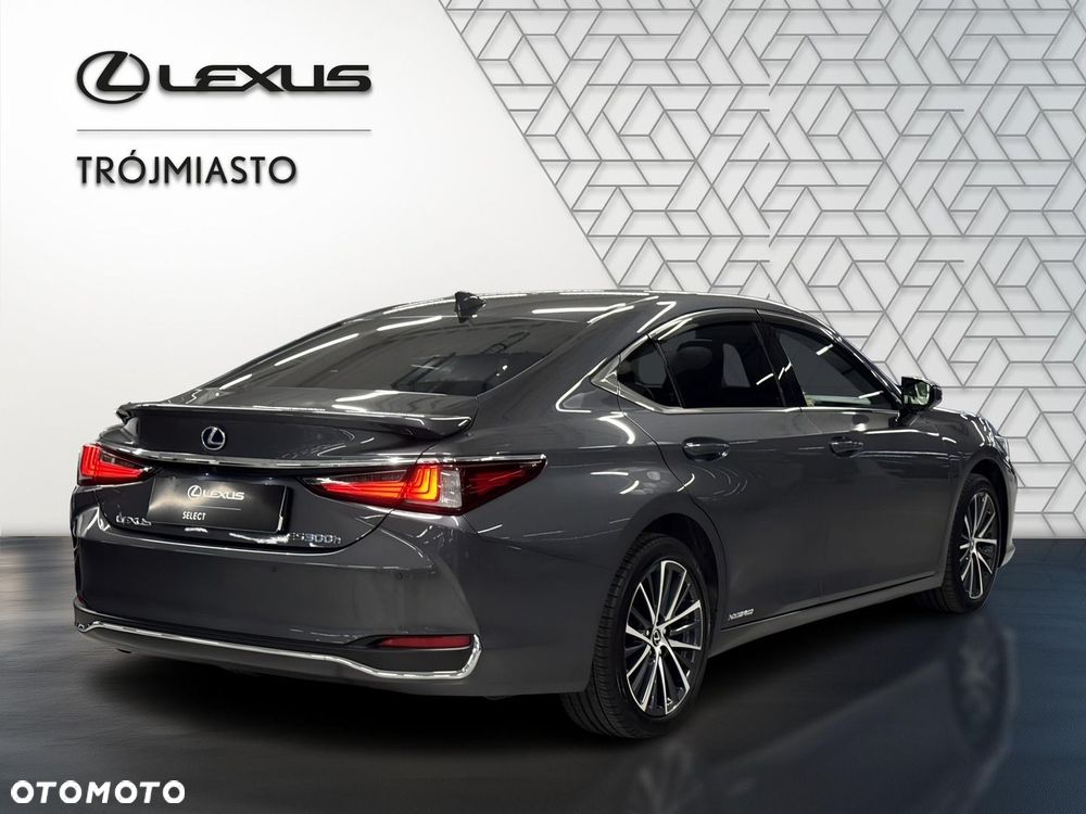 Lexus ES 300h Business Edition - 5