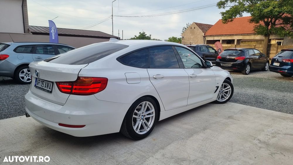 BMW Seria 3 318d - 3