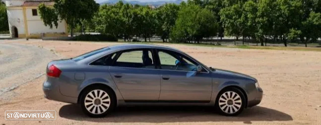 Audi A6 2.5 TDI V6 Tiptronic - 2