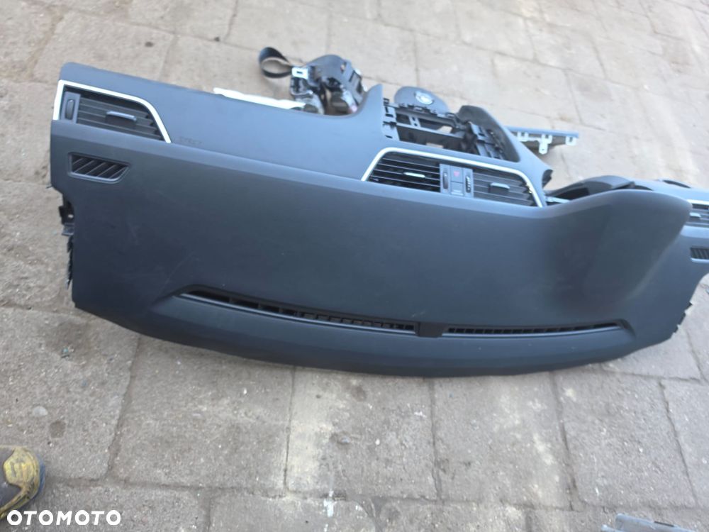 Konsola  kokpit  skoda  octavia  III  lift  komplet  oryginał - 6