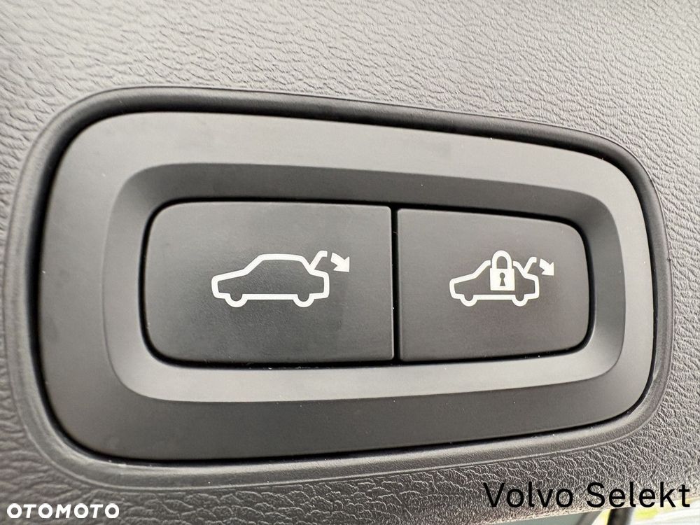 Volvo XC 60 - 25