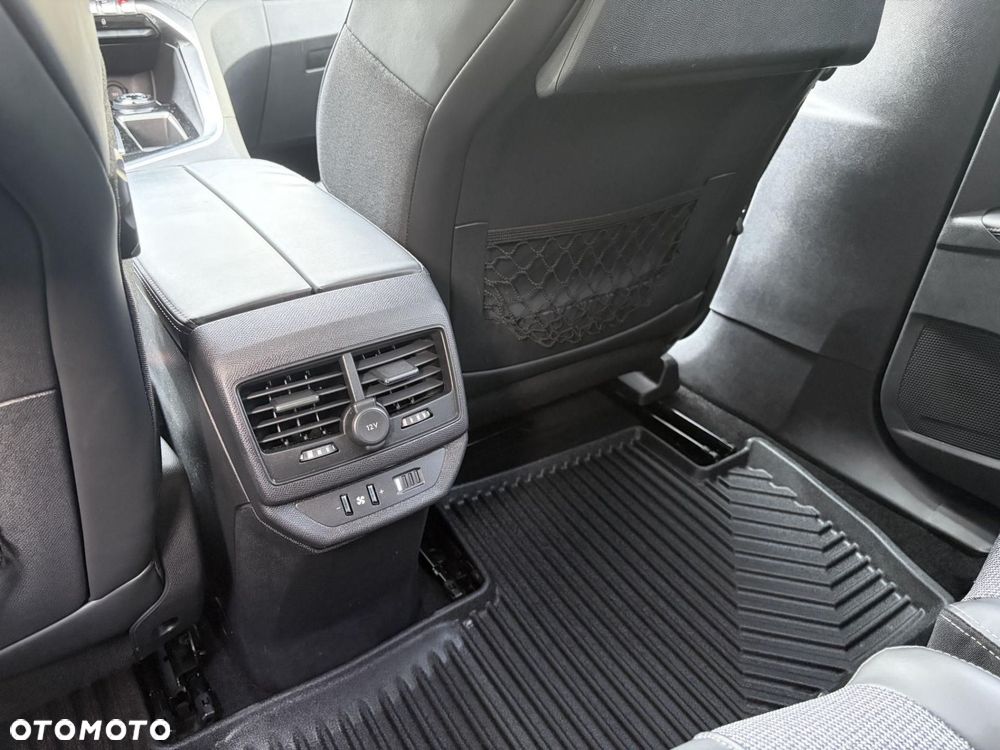 Peugeot 5008 - 14