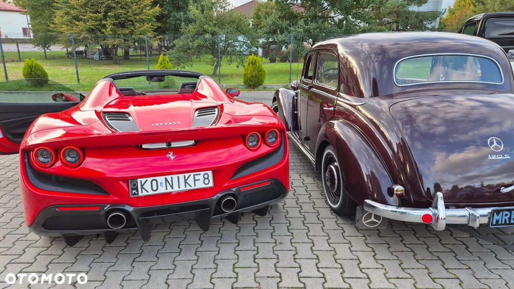 Ferrari F8 Spider - 21