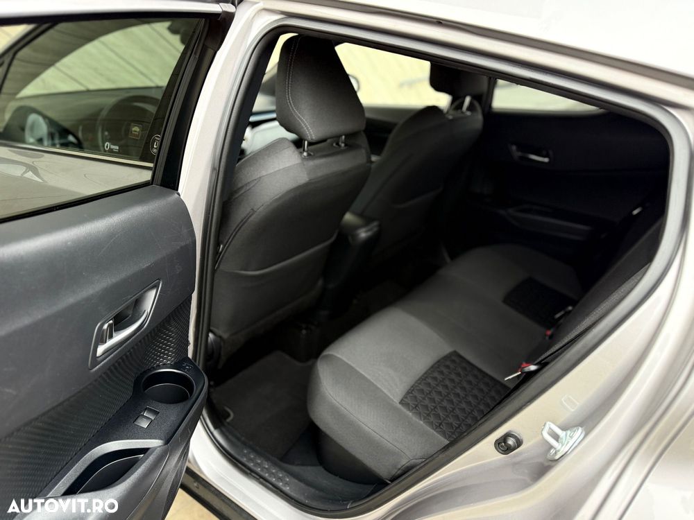 Toyota C-HR 2.0 Hybrid Team Deutschland - 26