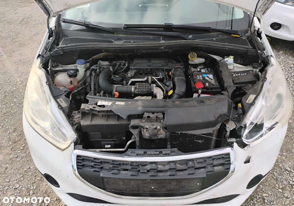 Peugeot 208 - 6