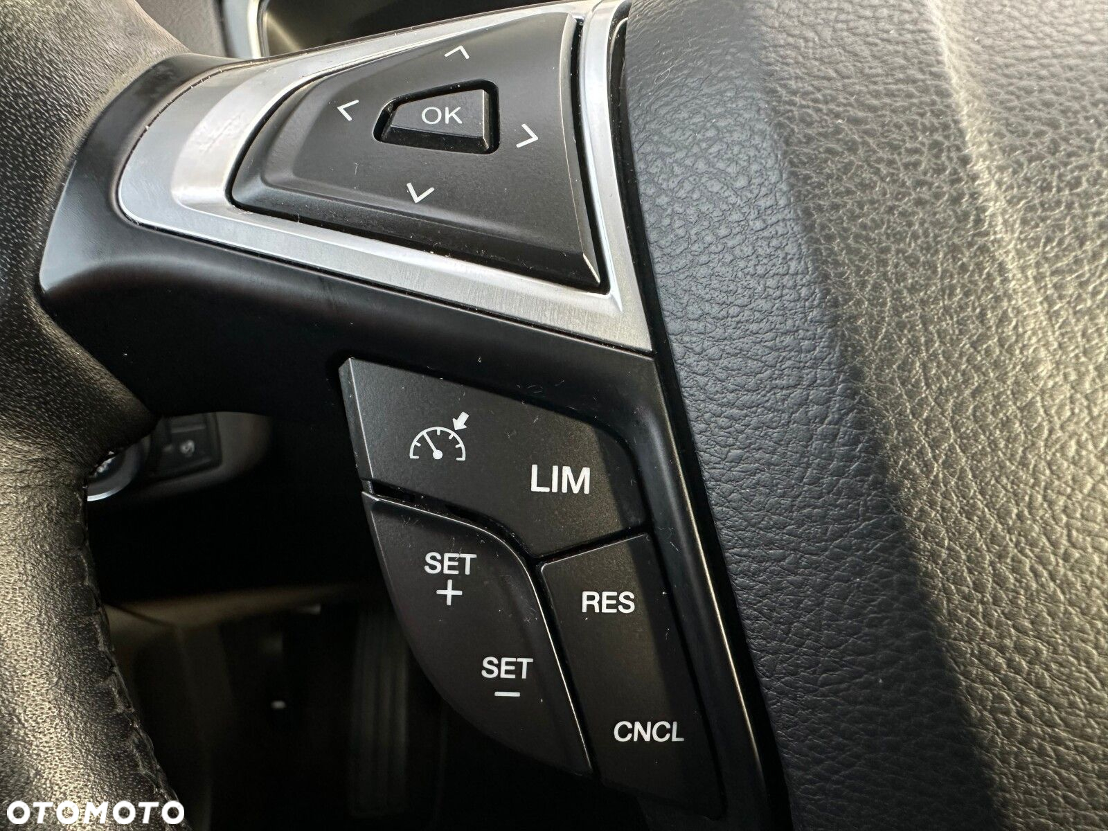 Ford Mondeo 1.5 EcoBoost Trend - 18