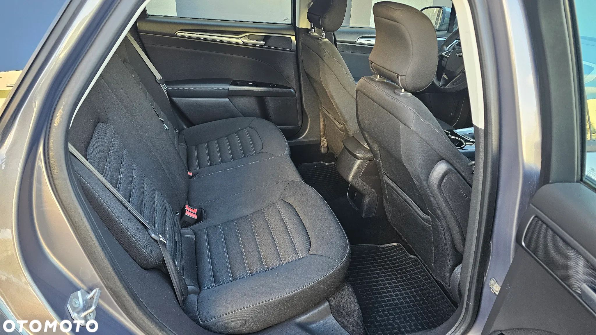 Ford Mondeo 1.5 EcoBoost Ambiente - 8