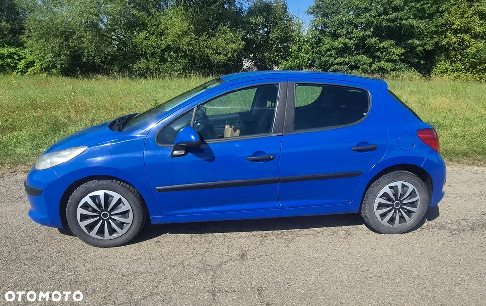 Peugeot 207 - 3