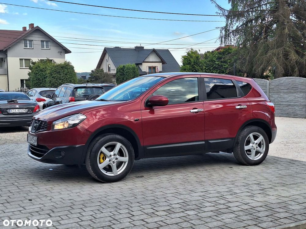 Nissan Qashqai - 1