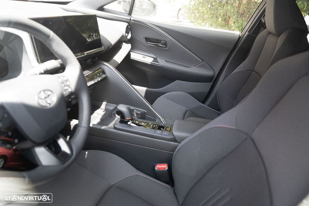 Toyota C-HR 2.0 Flow - 6