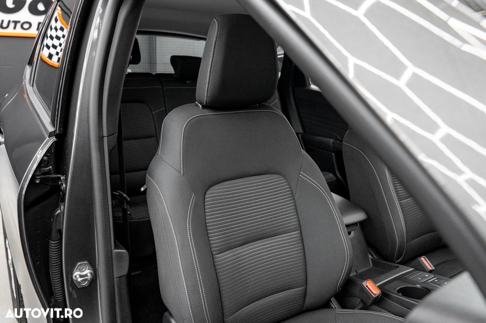 Ford Kuga 2.5 Duratec FHEV FWD Titanium - 13