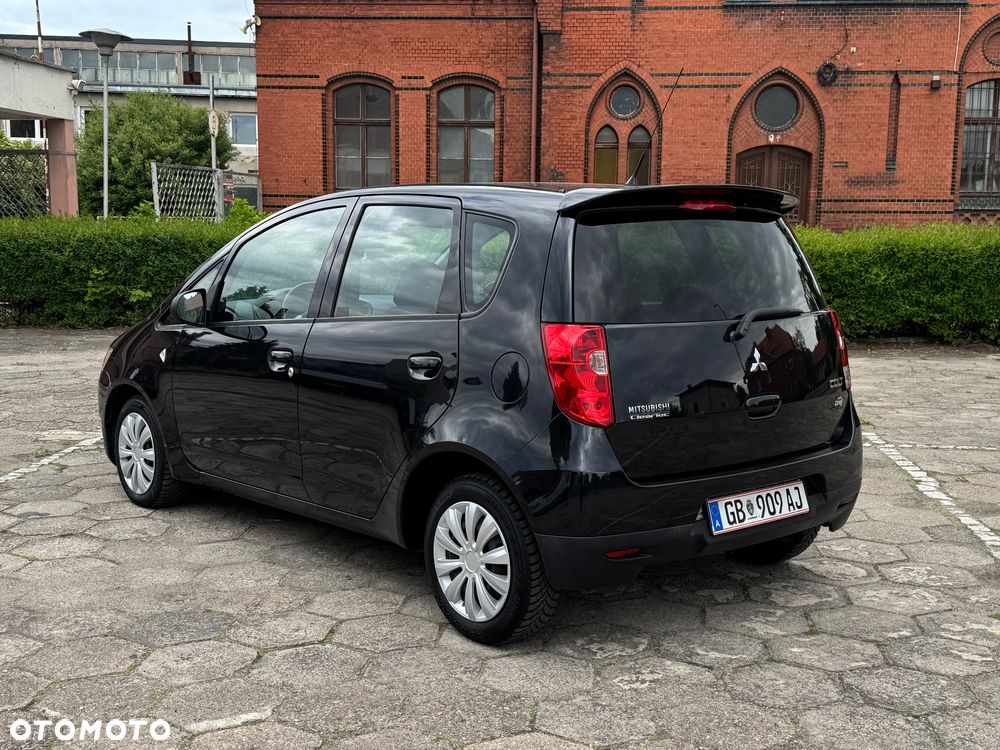 Mitsubishi Colt 1.1 Invite - 2