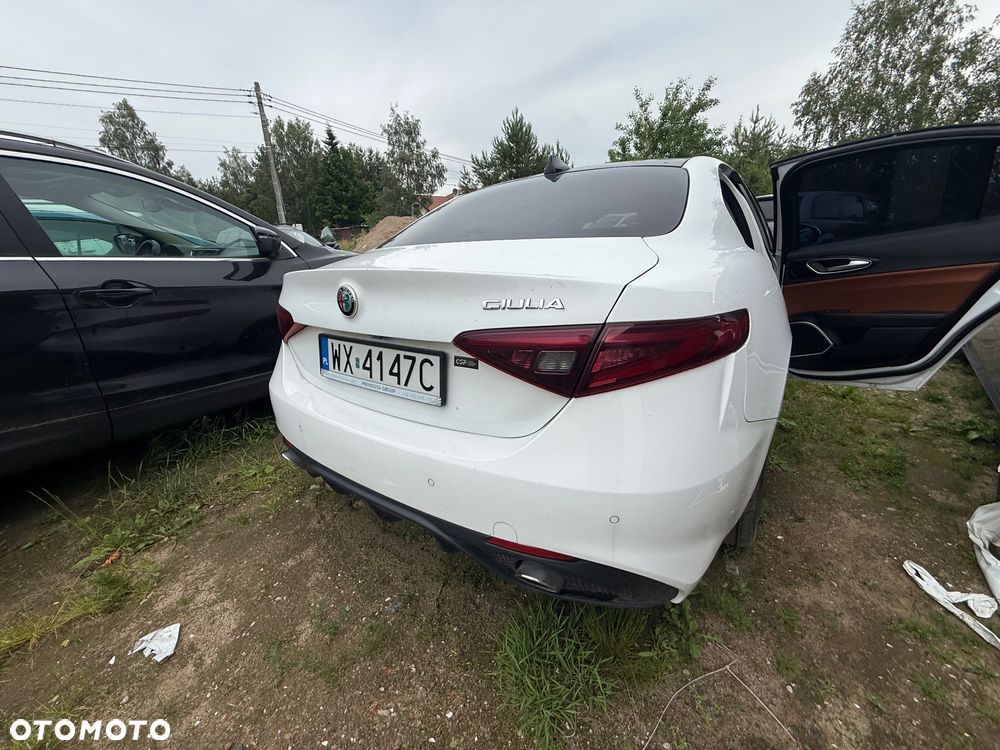 Alfa Romeo Giulia 2.0 Turbo Veloce - 1